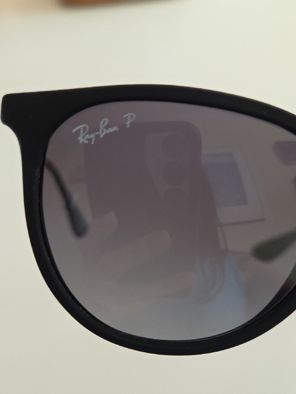 Authentic Ray-Ban Erika RB4171 622/T3 Polarized Sunglasses w/Case - Picture 2 of 7